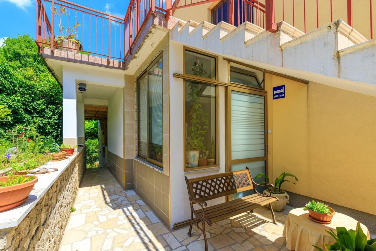 Apartments Vivijana Рабац Екстер'єр фото