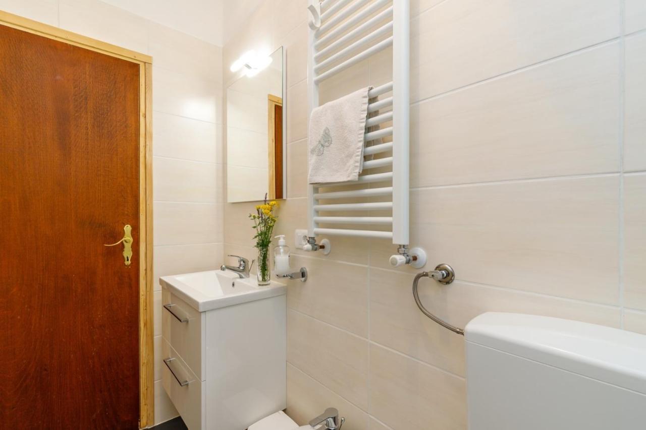 Apartments Vivijana Рабац Екстер'єр фото