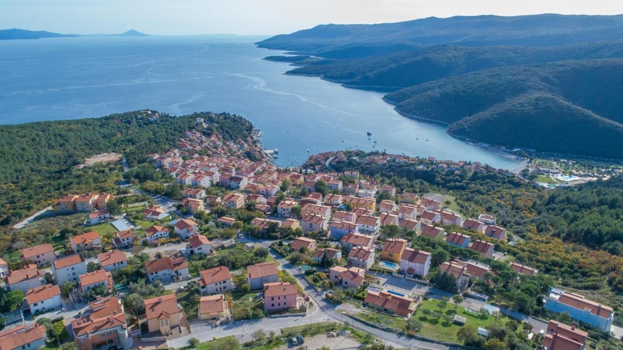 Apartments Vivijana Рабац Екстер'єр фото